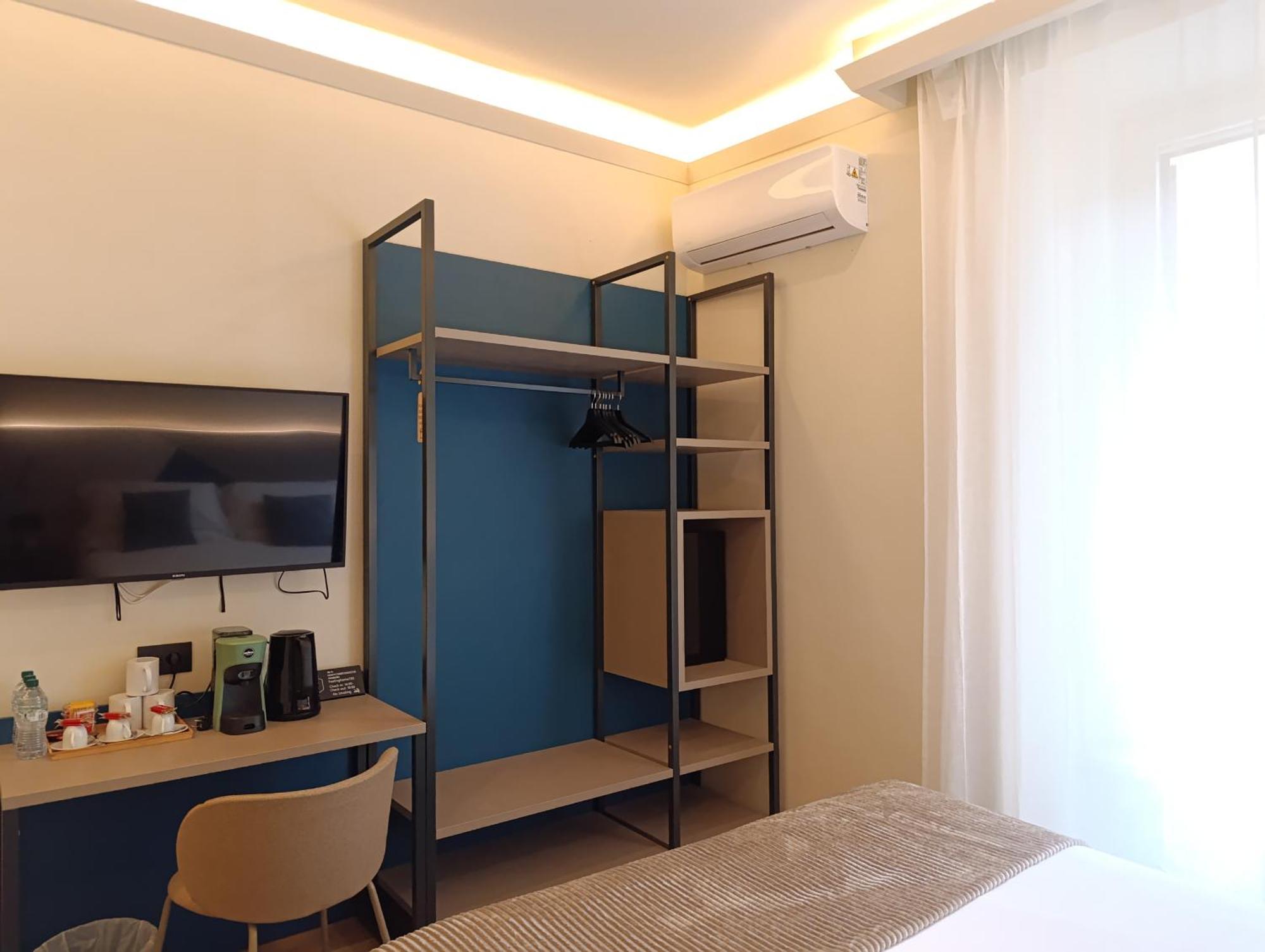 Honeycomb Guesthouse Рим Екстериор снимка