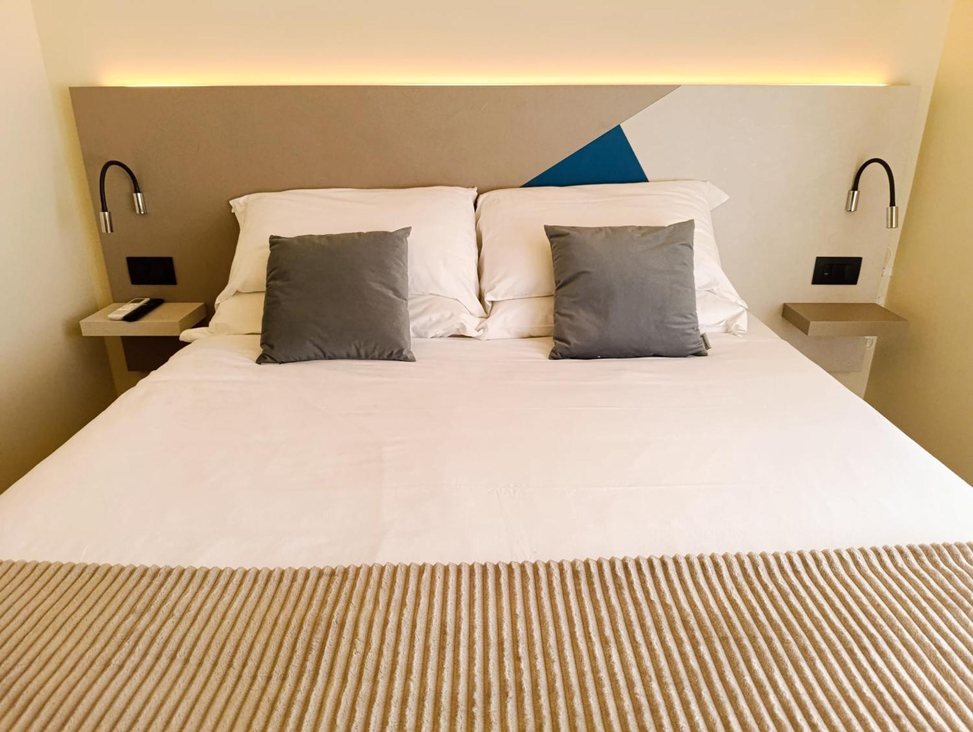 Honeycomb Guesthouse Рим Екстериор снимка